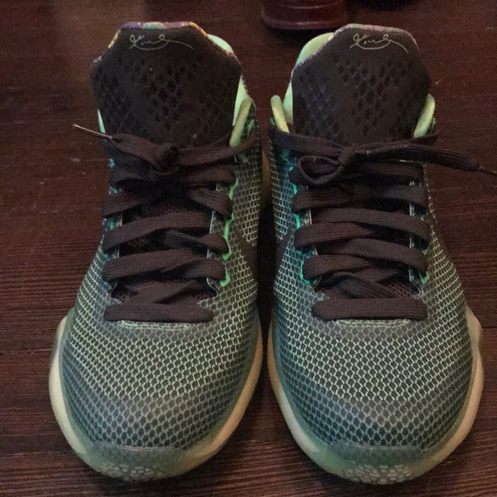 Kobe basketball sneakers